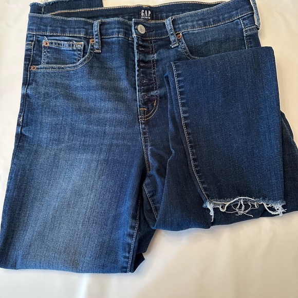 GAP Denim - Skinny Jeans sz12 from Gap